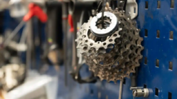 Kassette an Werstattwand